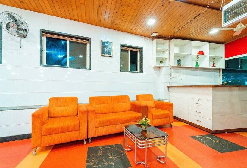 فندق Treebo Raval Resort With Valley View