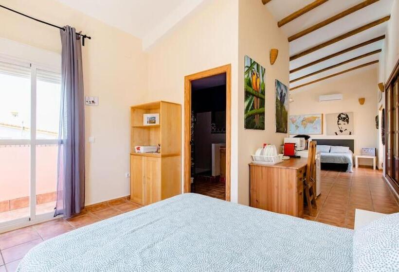 펜션 Apartamento Privado Con Piscina Y Jardin Compartidos
