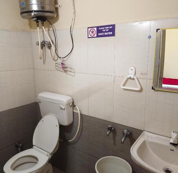 پانسیون Mystique Inn Ooty