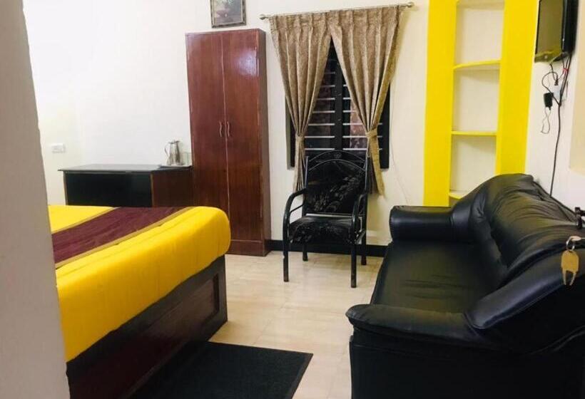 پانسیون Mystique Inn Ooty