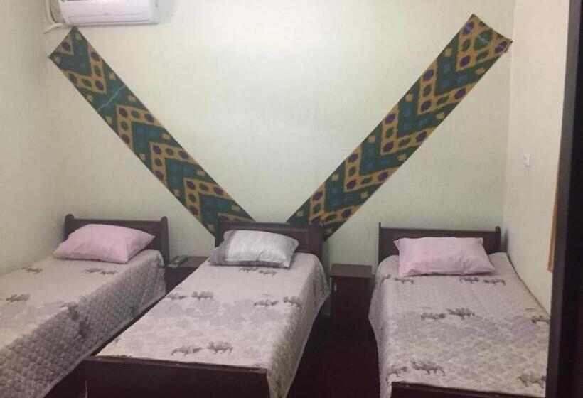 بنسيون Tohir Ota Guest House