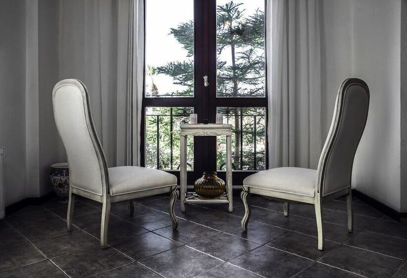 هتل Artemis Selcuk Suites