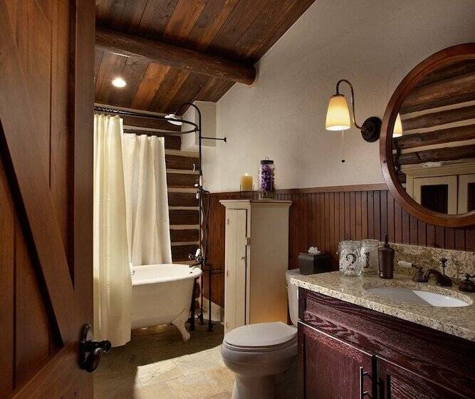 בית מלון כפרי Brush Creek Ranch