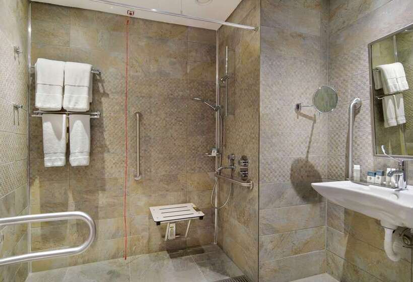 Doubletree By Hilton Hotel Istanbul   Piyalepasa