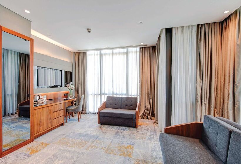 Doubletree By Hilton Hotel Istanbul   Piyalepasa