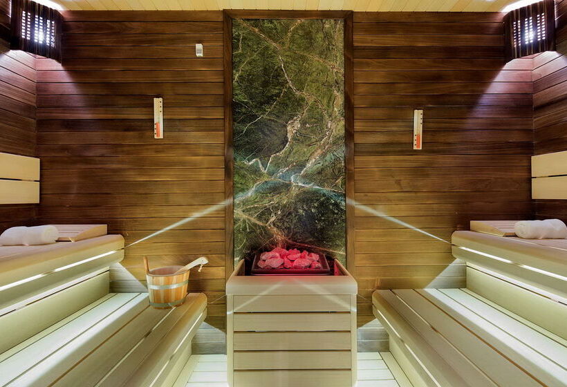 Doubletree By Hilton Hotel Istanbul   Piyalepasa