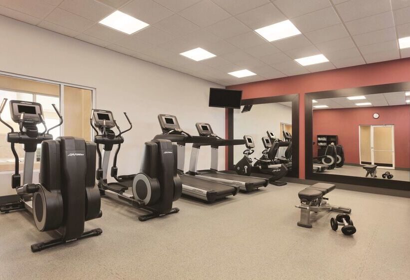 Отель Hilton Garden Inn Falls Church