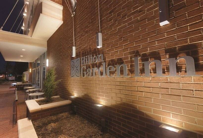 Отель Hilton Garden Inn Falls Church
