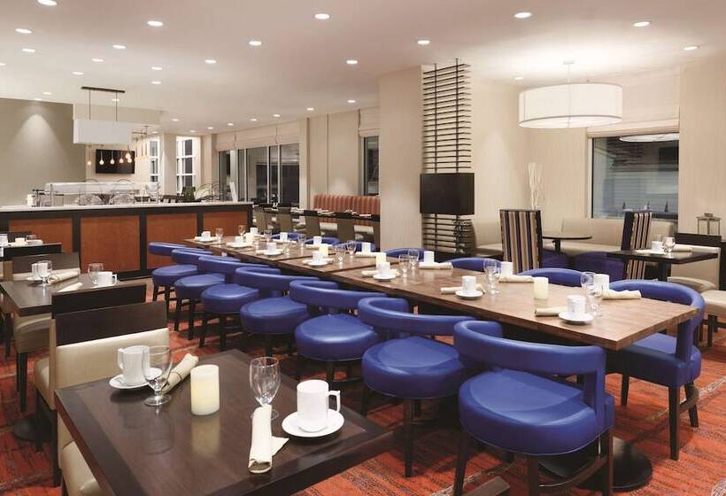 Отель Hilton Garden Inn Falls Church