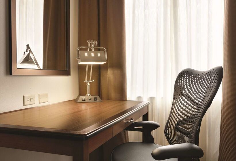 هتل Hilton Garden Inn Rochester Downtown, Ny