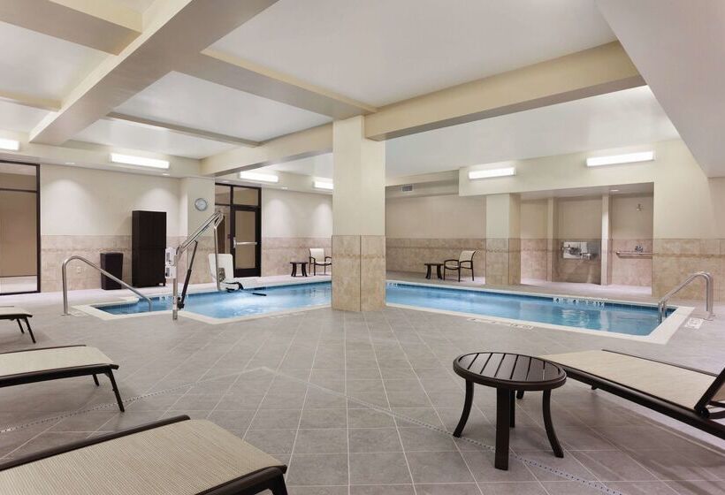 هتل Hilton Garden Inn Rochester Downtown, Ny