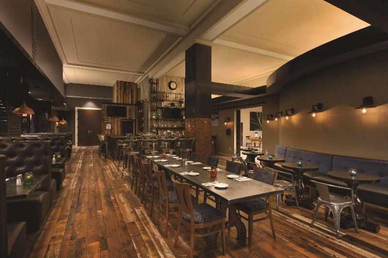 هتل Hilton Garden Inn Rochester Downtown, Ny