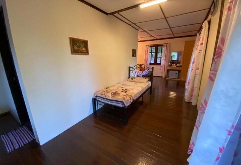 فندق Minang Cove Resort
