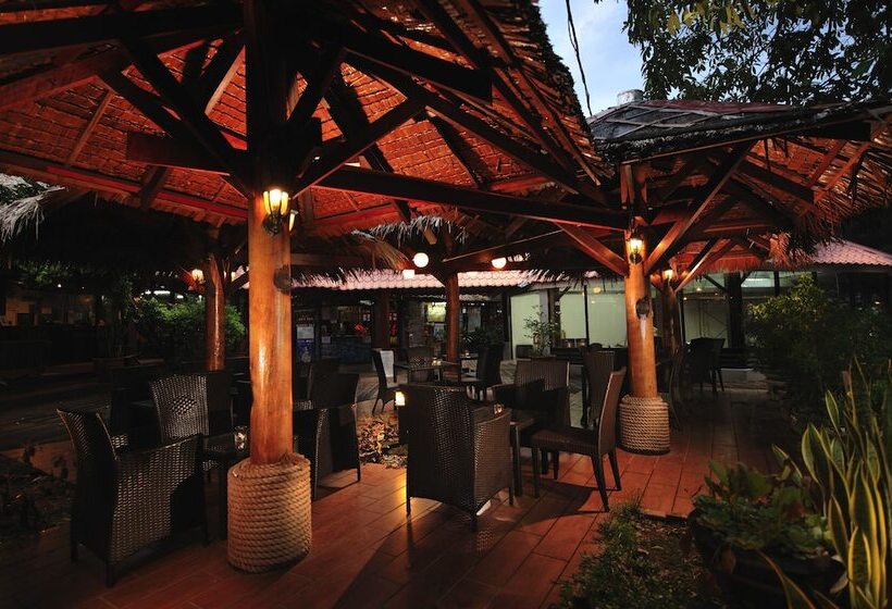 فندق Paya Beach Spa & Dive Resort