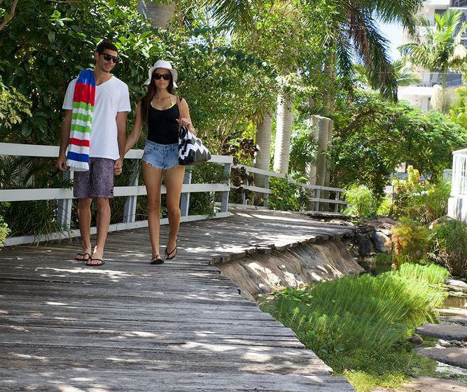 هتل Surfers Mayfair Apartments