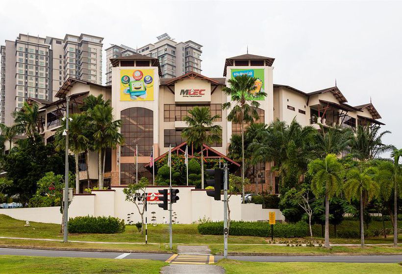 هتل Fox Lite  Dpulze Cyberjaya
