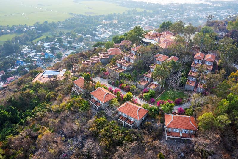 فندق Victoria Nui Sam Lodge