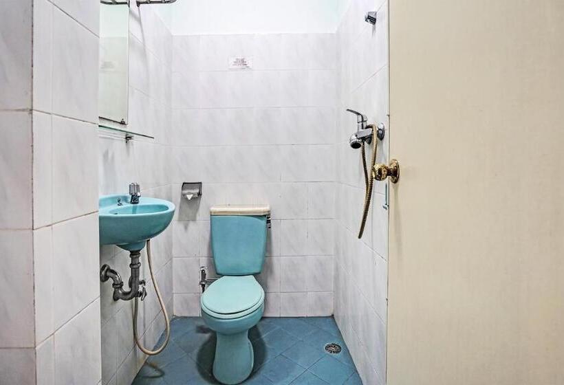هتل Oyo 91805  Wisma Bari
