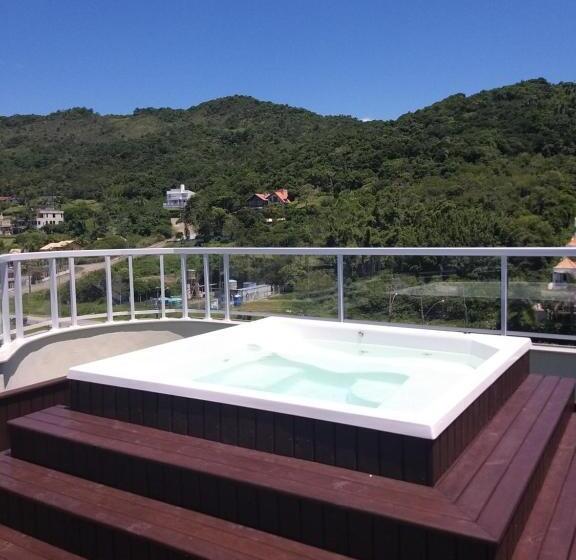 هتل Praia Brava  Studios