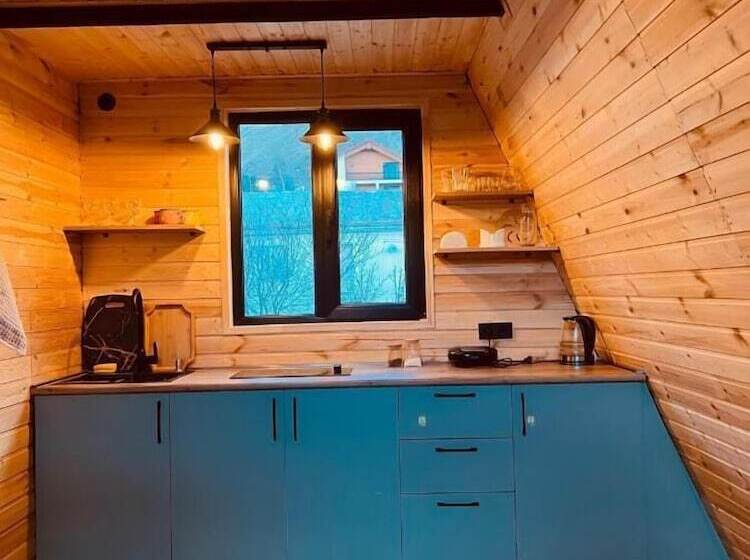 هتل Pyramid Kazbegi