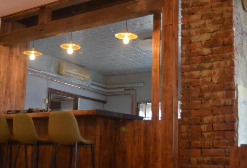 膳宿费 ゲストハウス&カフェバー エストアール