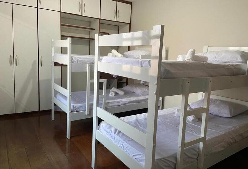پانسیون Hostel Salvador Orquídeas