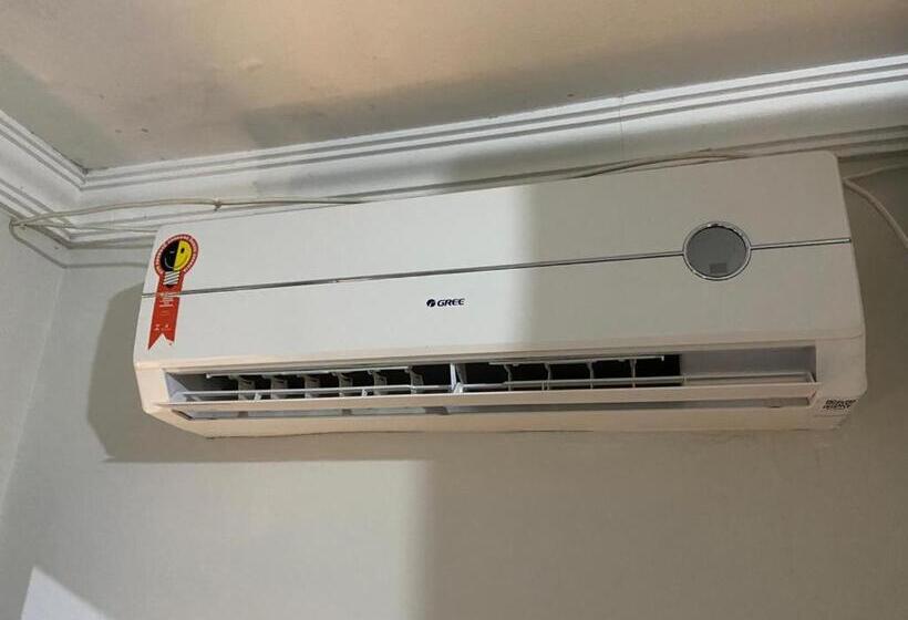 پانسیون Hostel Salvador Orquídeas