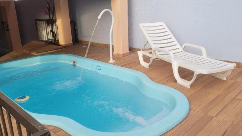 پانسیون Hostel Salvador Orquídeas