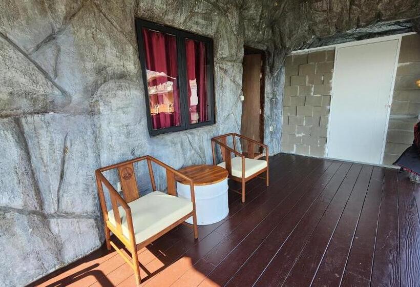 استراحتگاه บ้านไร่ วรรณ วาลย์ รีสอร์ท