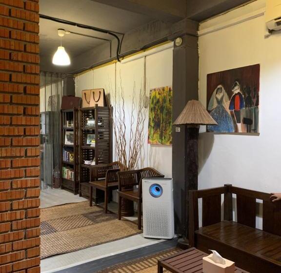 تختخواب و صبحانه Batu Bata Guesthouse