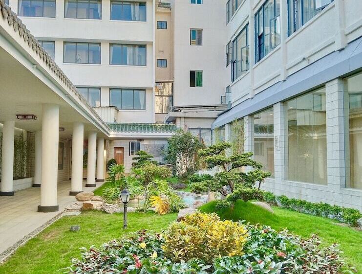 호텔 White Swan Guest House