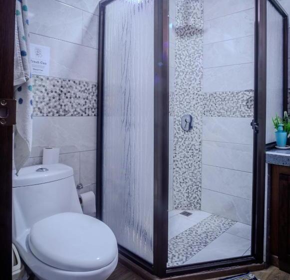 Argdivan Hostel