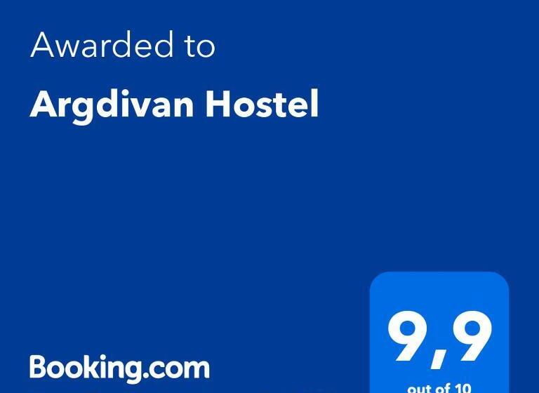 Argdivan Hostel