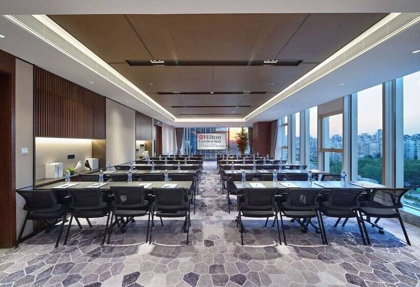 فندق Hilton Garden Inn Hangzhou Xixi Zijingang