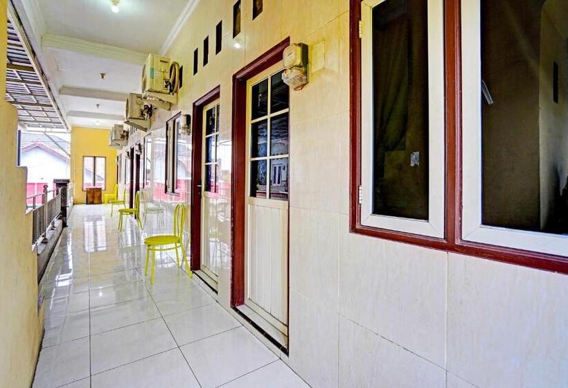 هتل Oyo 91795 Kos Jeehel Syariah