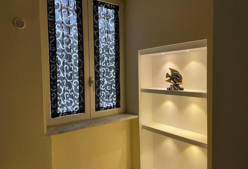 بنسيون Mezzaluna Guest House