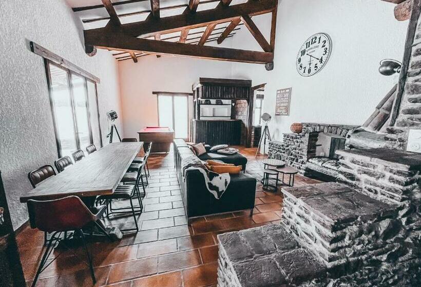 膳宿费 Demeure Du Dragon 5 Chambres Piscine  10 Lits   Personnes