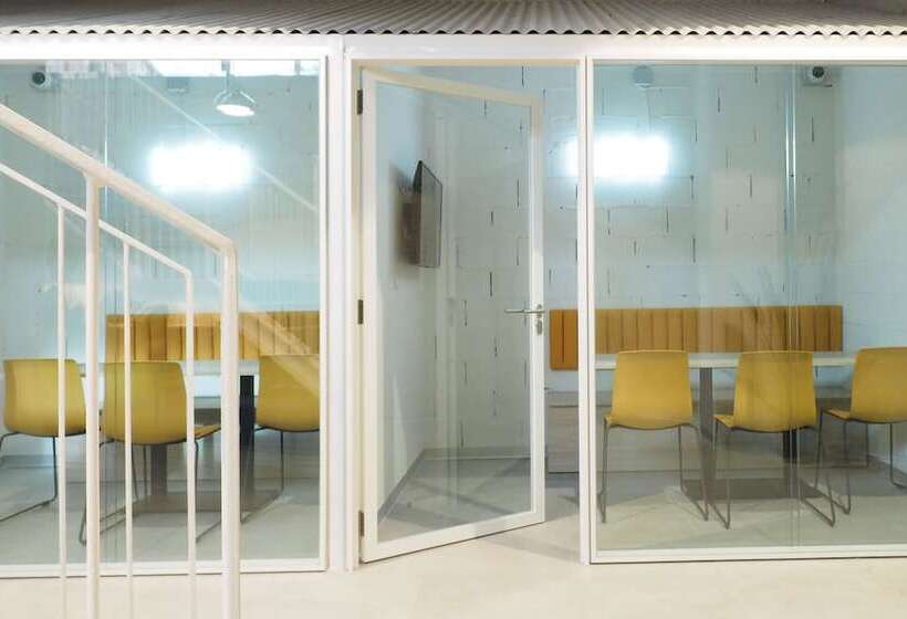 فندق صغير Micampus San Mamés Students Residence