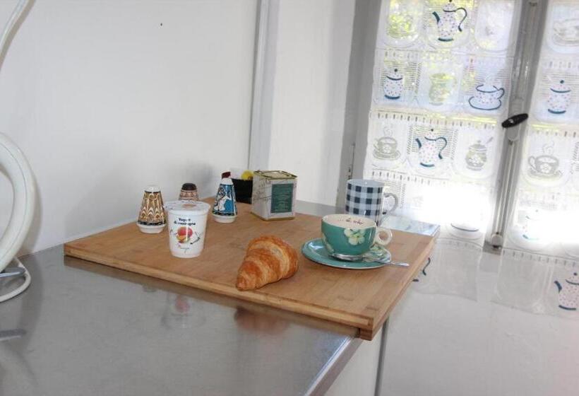 بنسيون Camera In Casa Eva