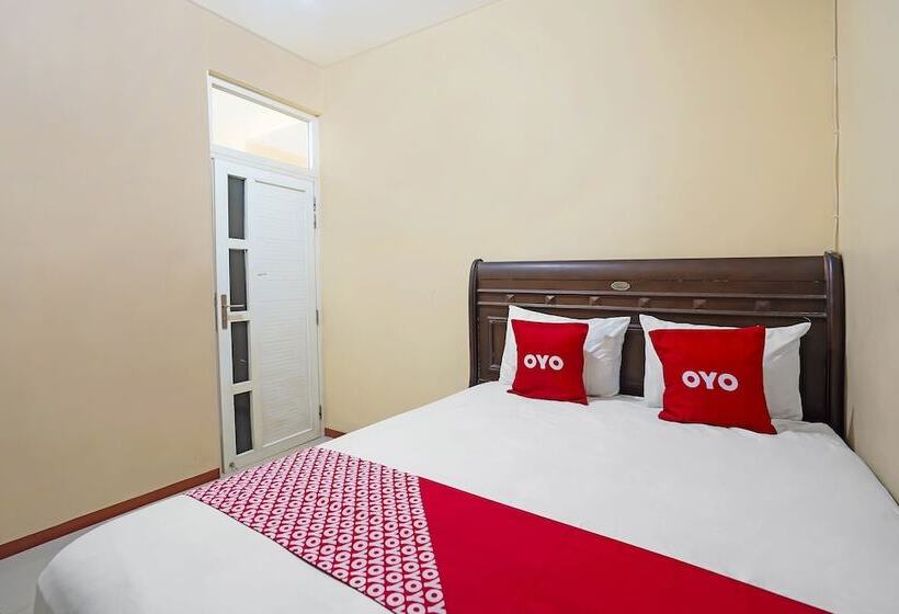 هتل Oyo 91743 Choirul Residence
