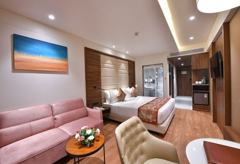 فندق Regenta Fairlark Vadodara