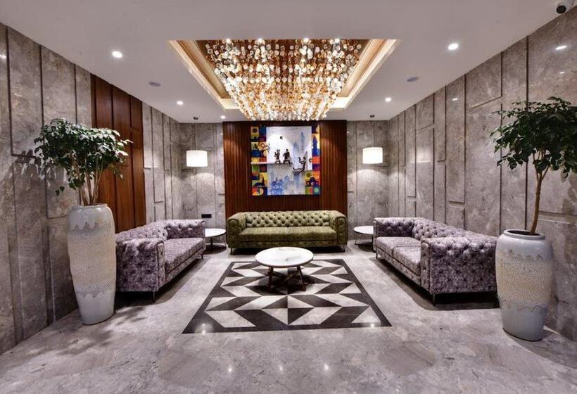 فندق Regenta Fairlark Vadodara