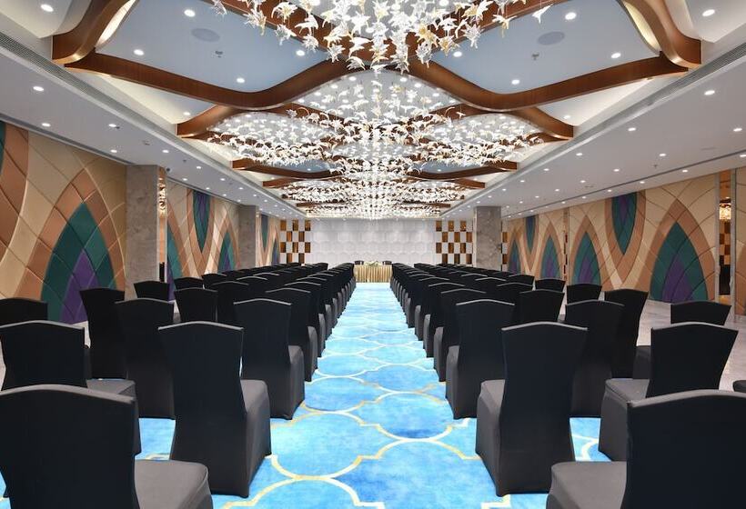 فندق Regenta Fairlark Vadodara