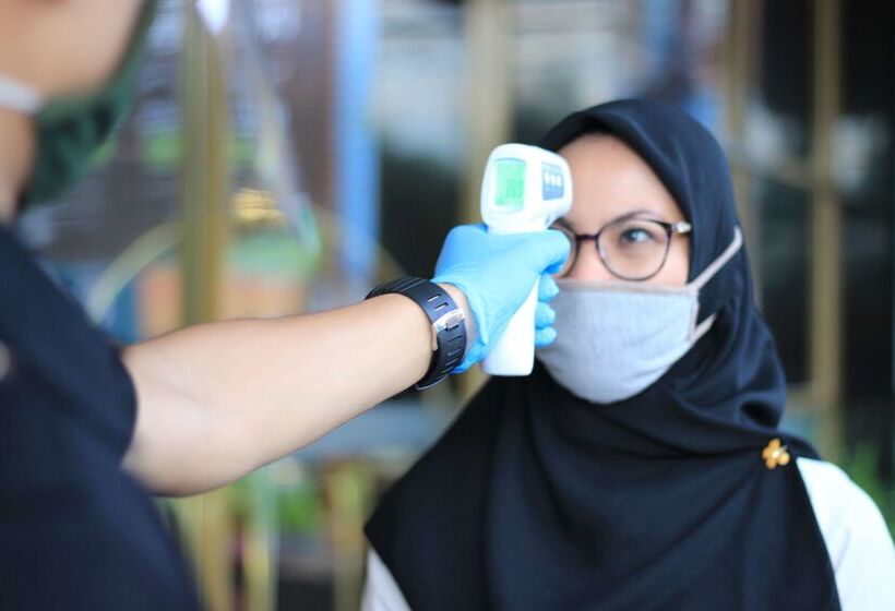 هتل Best Western Plus Makassar Beach