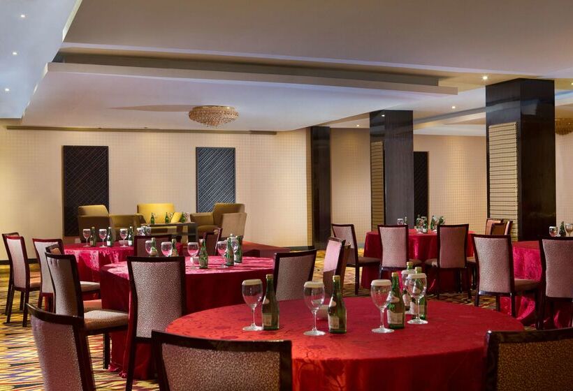 هتل Best Western Plus Makassar Beach