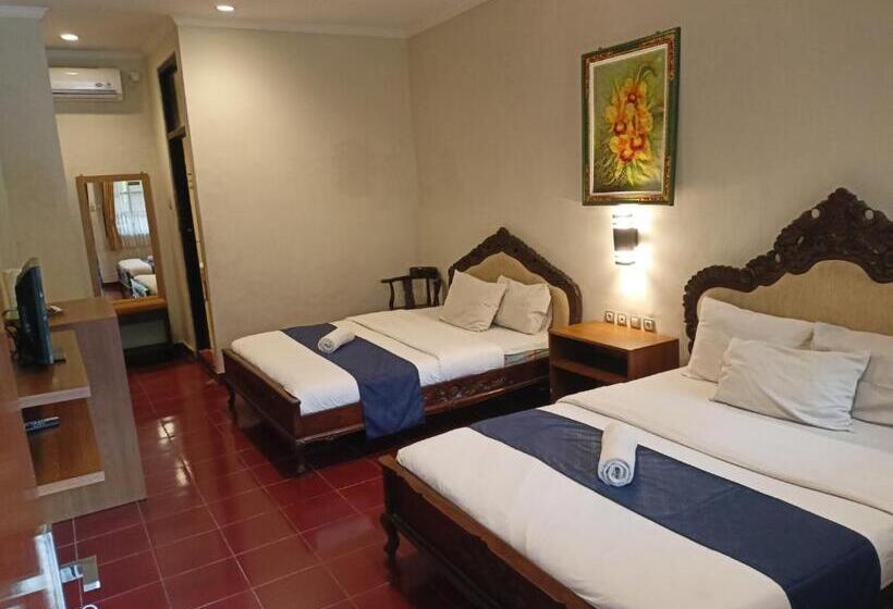 فندق Catur Adi Putra