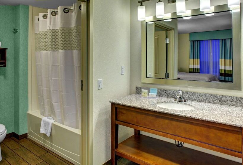 فندق Hampton Inn & Suites Coconut Creek