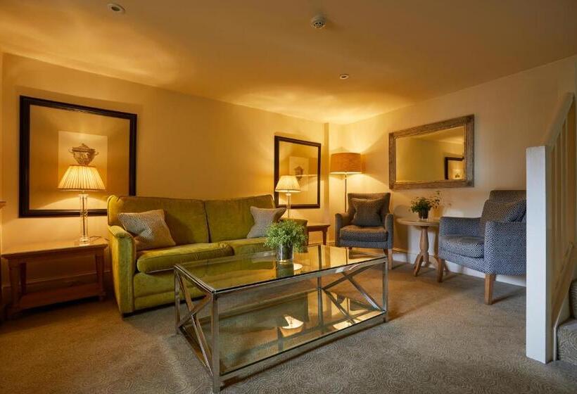 ホテル The Slaughters Country Inn