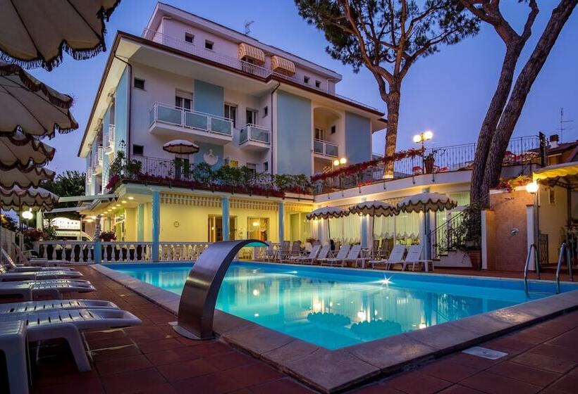 فندق Villa Dei Fiori   Sul Mare Con Piscina