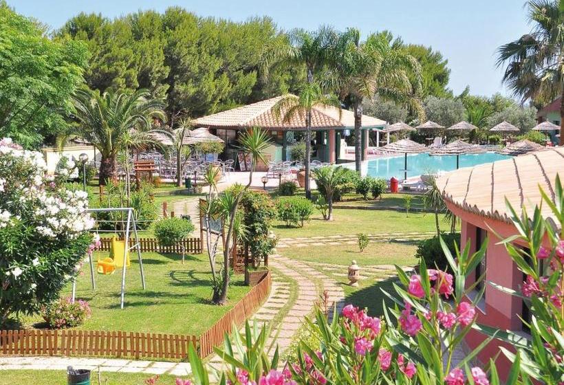 هتل Villaggio Spiagge Rosse